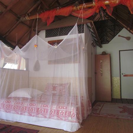 Location " La Pirogue " Maison D'Hotes A Moorea Haapiti Eksteriør billede