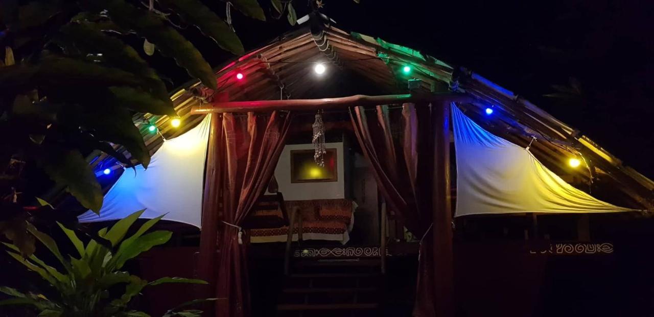 Location " La Pirogue " Maison D'Hotes A Moorea Haapiti Eksteriør billede